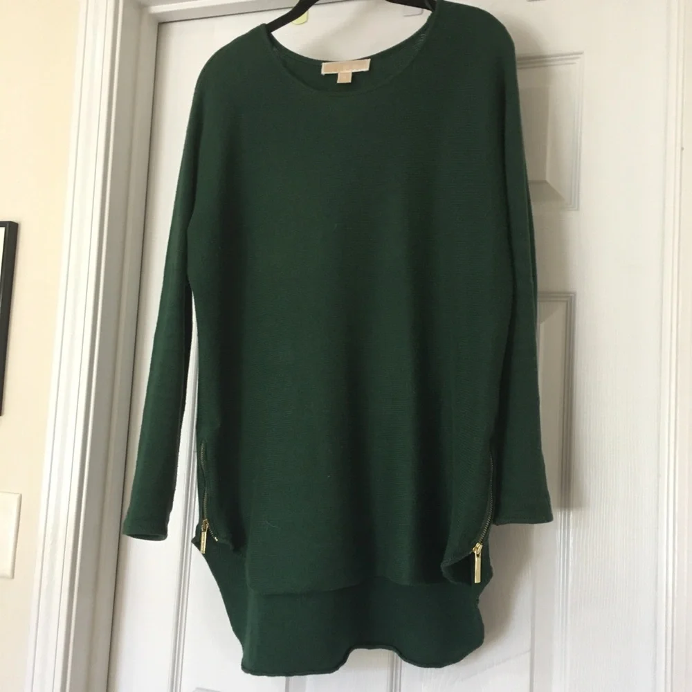 Michael Kors Women’s Scoopneck Sweater High Low Side Zippers Green Size Medium